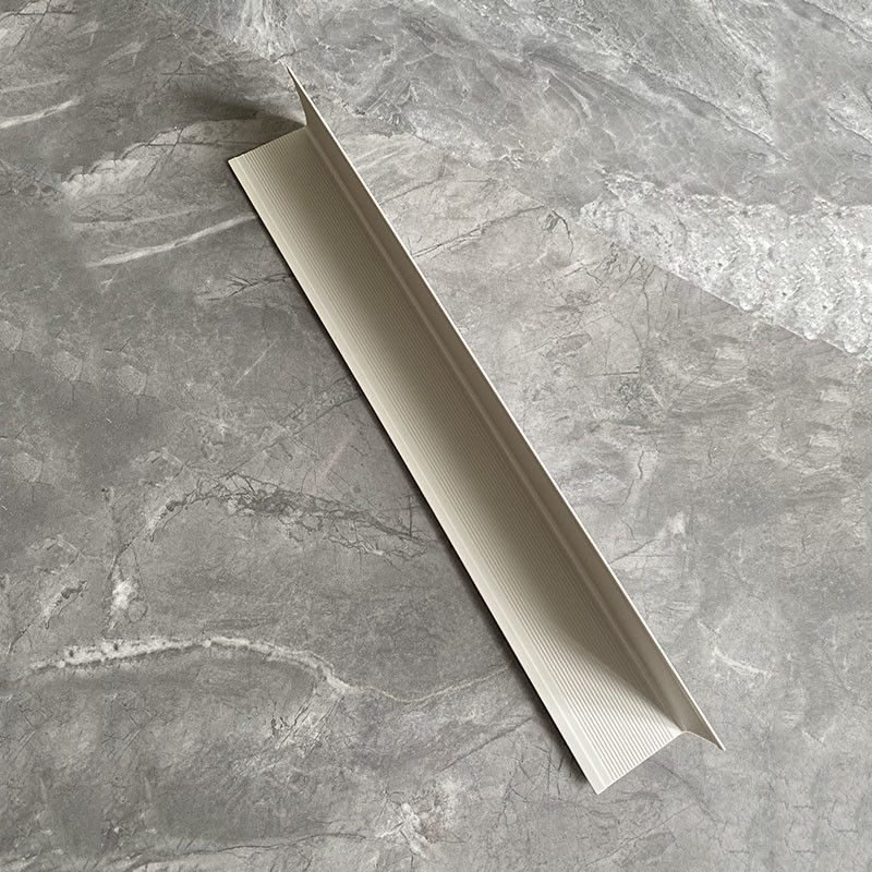 Larghezza 40*40mm della disposizione dell'angolo del bordo del pannello di parete del PVC 30*30mm 25*25mm